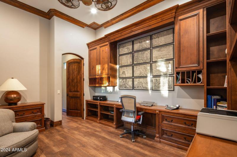 67-web-or-mls-Office Details