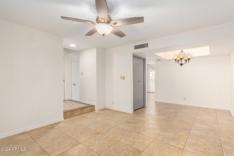 Dining room/Living Room