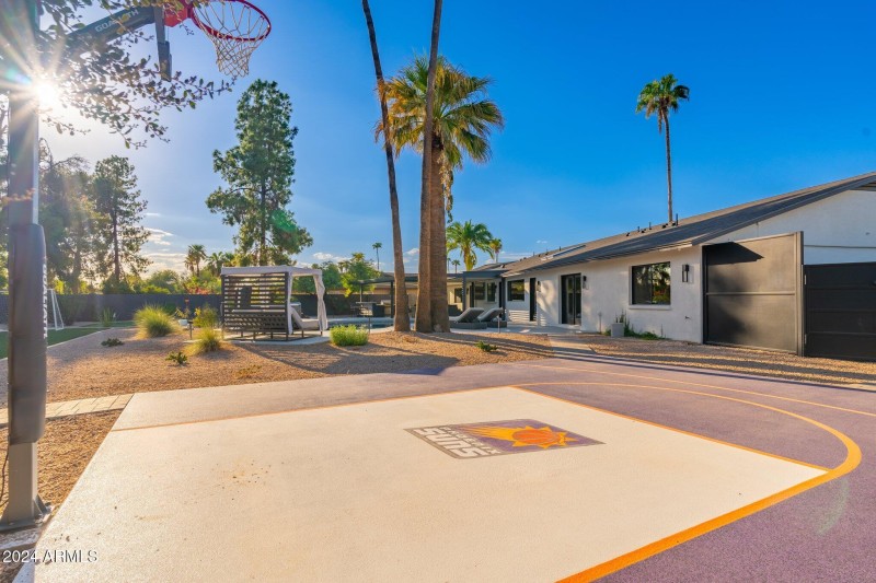 6025 E Charter Oak Rd - 68