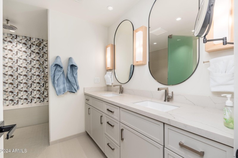 6025 E Charter Oak Rd - 46