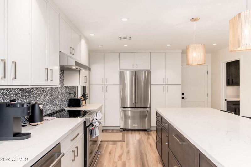 6025 E Charter Oak Rd - 22