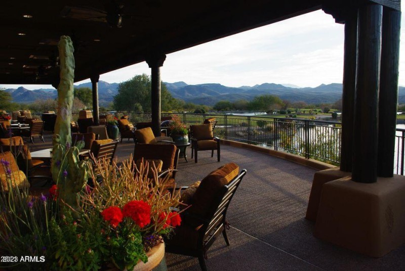 TONTO VERDE MESQUITE GRILL PATIO