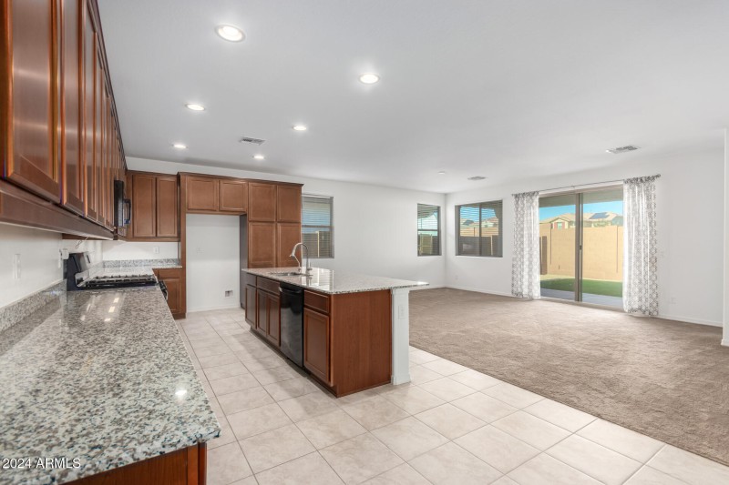 Kitchen/Family room