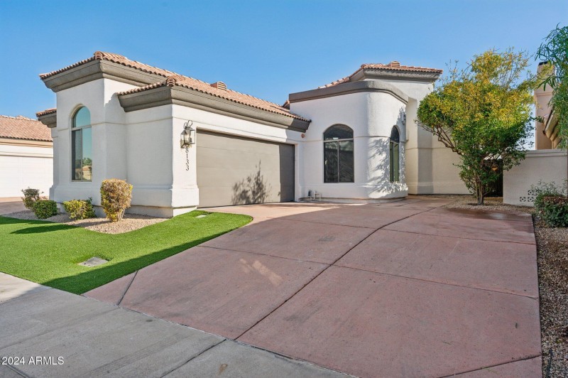 2-web-or-mls-8133-e-cortez-dr