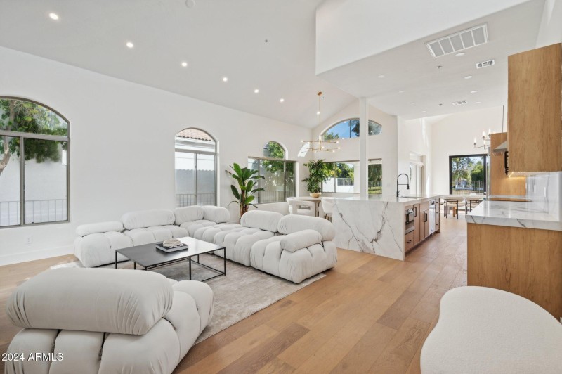 10-web-or-mls-8133-e-cortez-dr