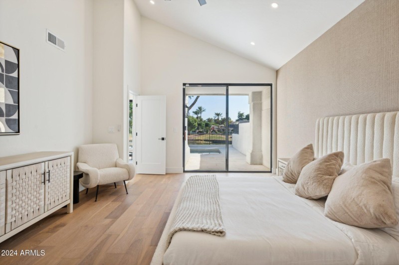 20-web-or-mls-8133-e-cortez-dr