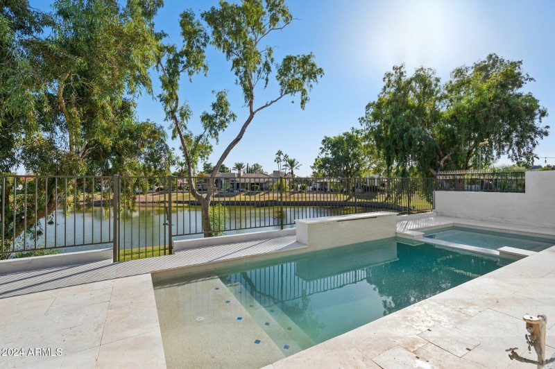40-web-or-mls-8133-e-cortez-dr