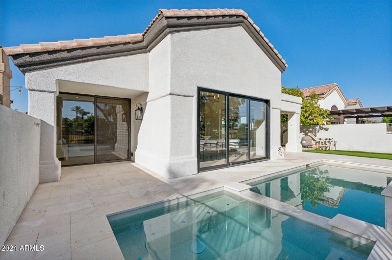 42-web-or-mls-8133-e-cortez-dr
