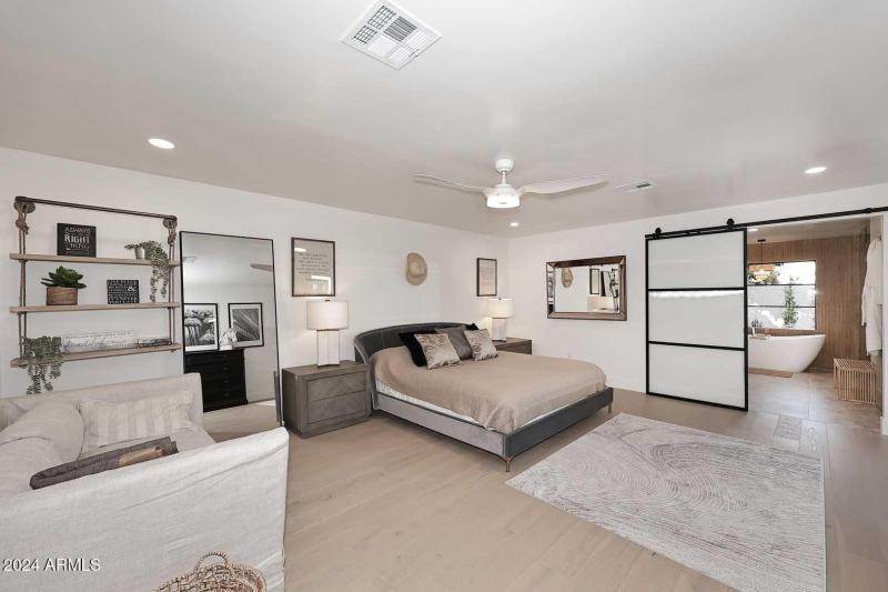 Primary Bedroom-Bath