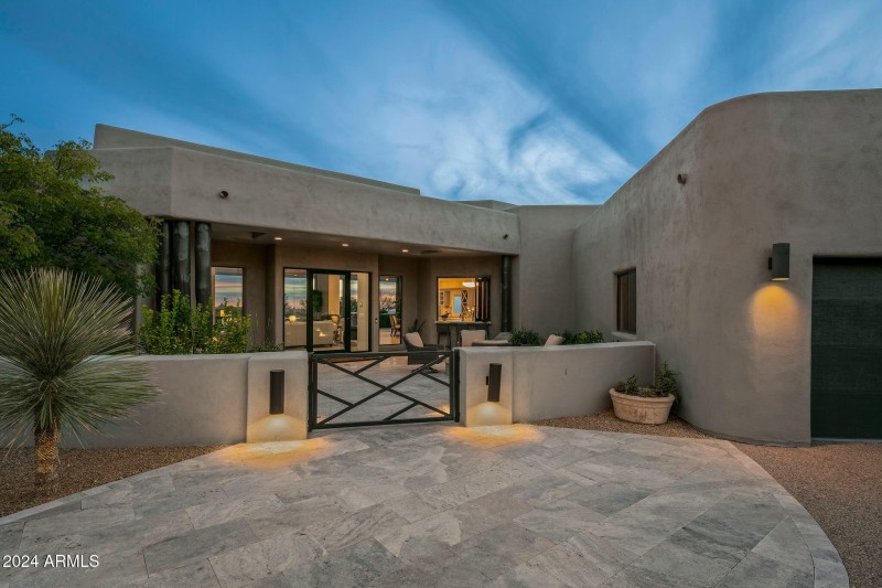 003_Front Entry