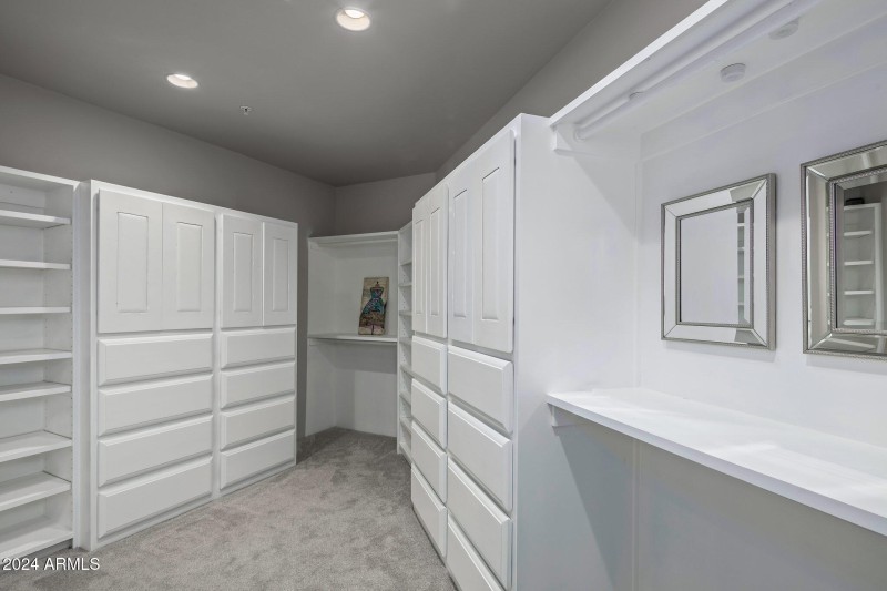 021_Master Closets