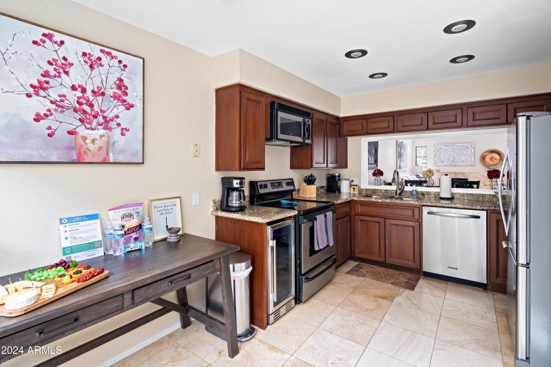 PROPERTYIMAGECO_6206N30thPl_WEB-24