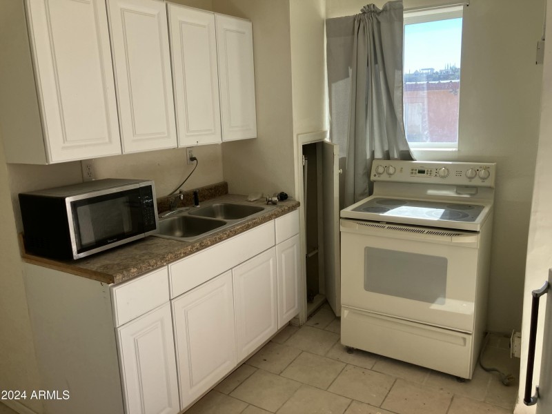 B740F87F-8203-4DE9-A59E-9DF3DCB3305A