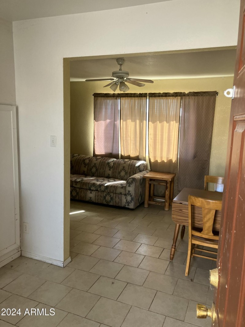 1C808CD6-D098-4B78-AF36-9ECD486A201D