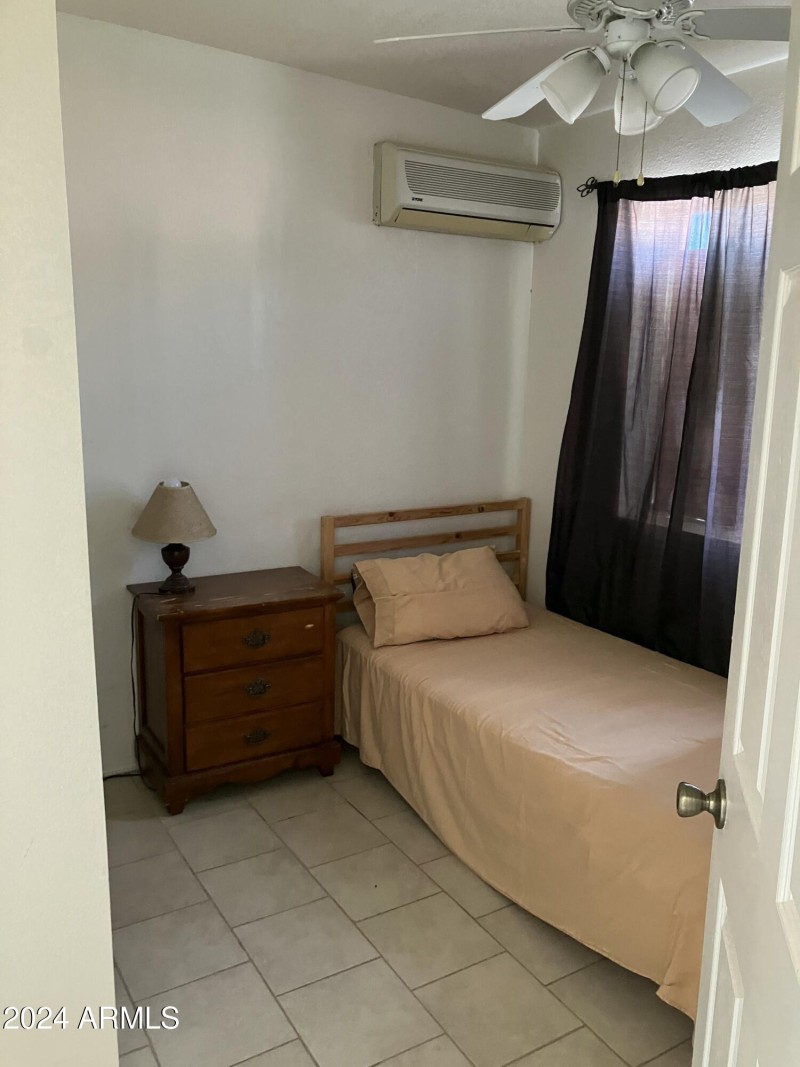 DEF48B92-9A46-4E17-A2FD-004B44530199