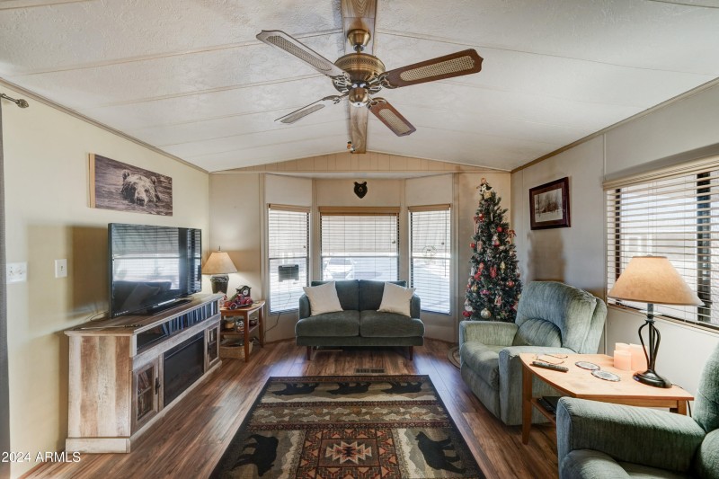 9333 E University #177-10