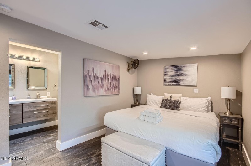 8310 E Devonshire Ave - Web Quality - 01