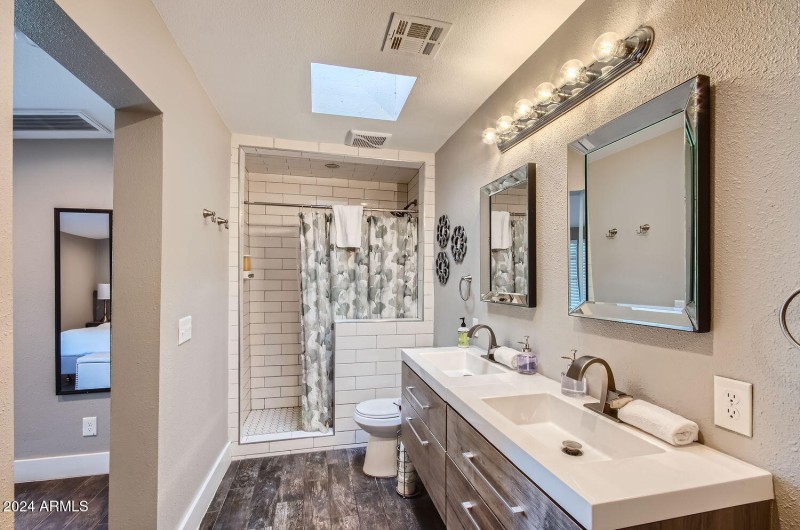 8310 E Devonshire Ave - Web Quality - 01
