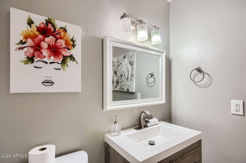 8310 E Devonshire Ave - Web Quality - 01