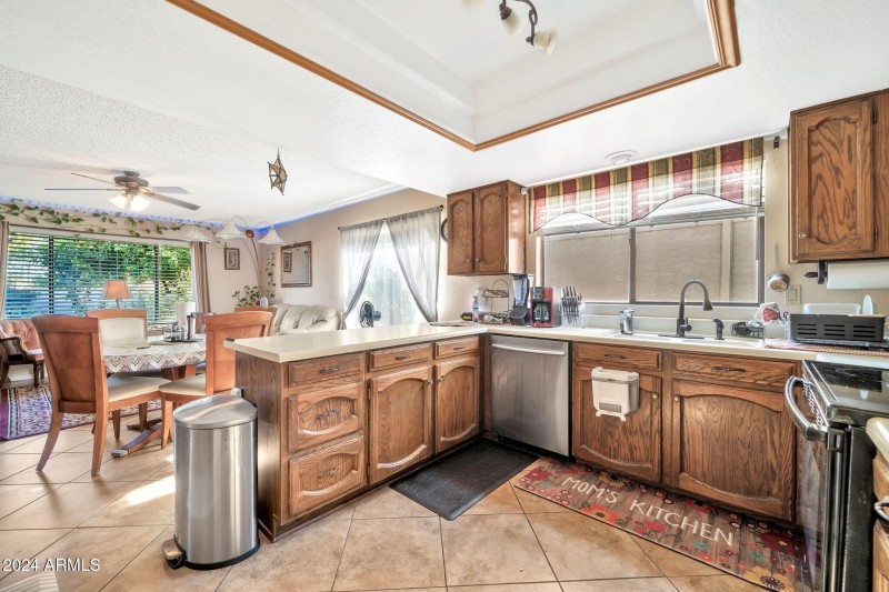 18903 N 97th Ln-18