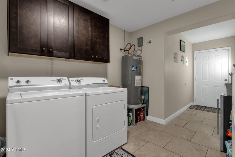 38-web-or-mls-15019-n-mayflower-dr
