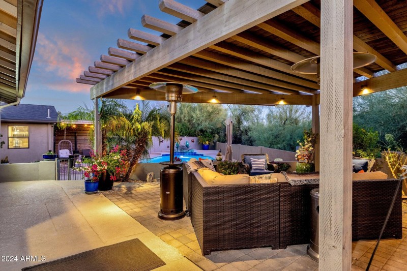 41-web-or-mls-15019-n-mayflower-dr