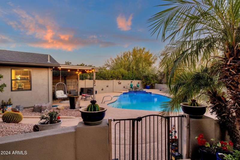 45-web-or-mls-15019-n-mayflower-dr