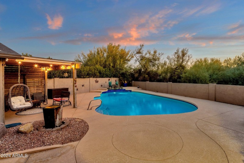 46-web-or-mls-15019-n-mayflower-dr