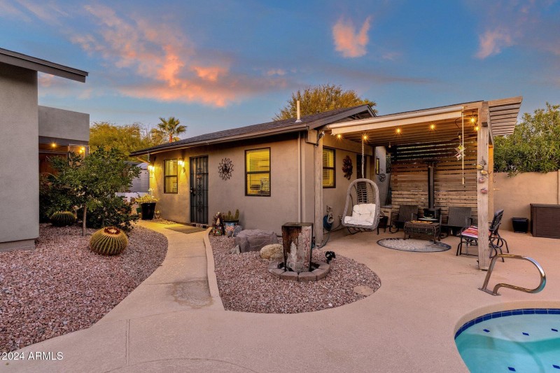 51-web-or-mls-15019-n-mayflower-dr