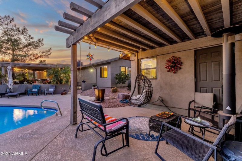 53-web-or-mls-15019-n-mayflower-dr