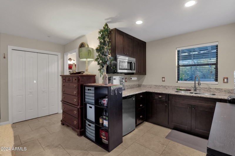55-web-or-mls-15019-n-mayflower-dr