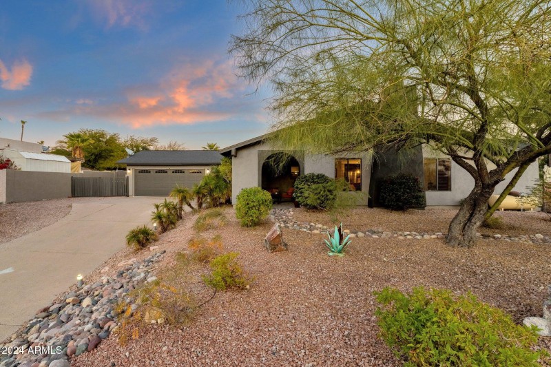 5-web-or-mls-15019-n-mayflower-dr