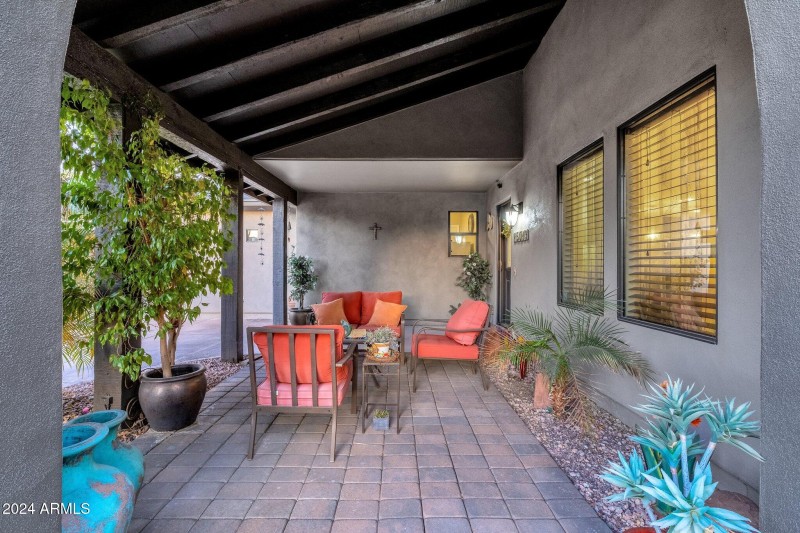 10-web-or-mls-15019-n-mayflower-dr