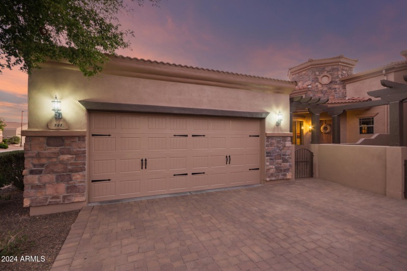 2 Car Garage