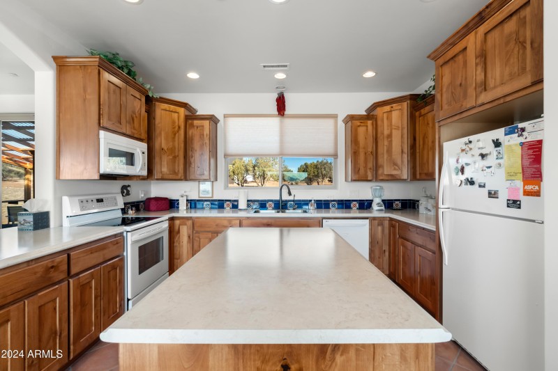 10-Kitchen