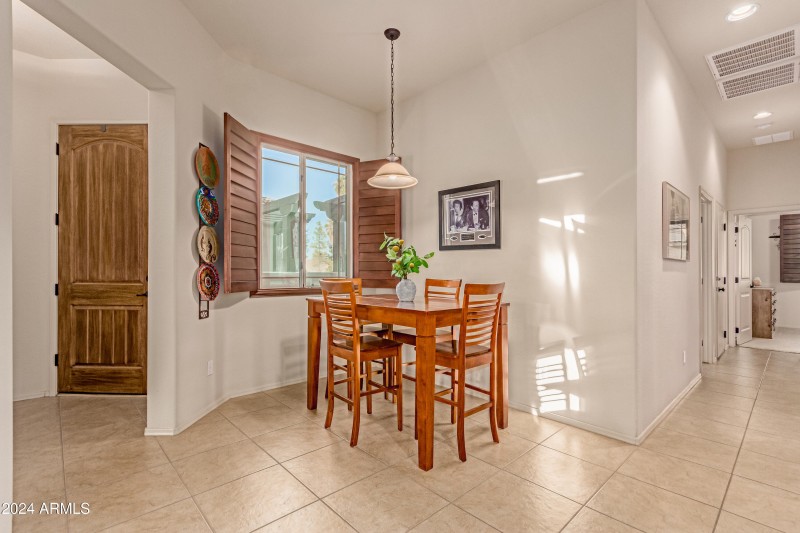 Breakfast area