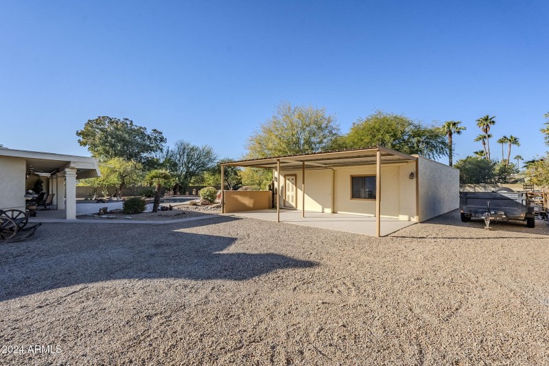 Detached Garage