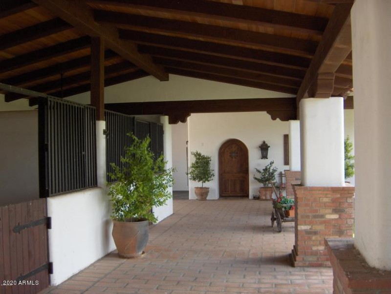 Montosa Show Barn2