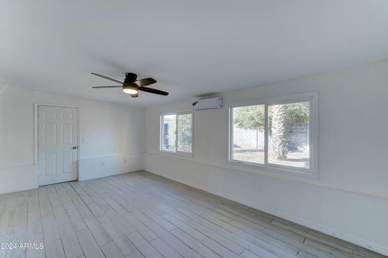 4522 N 14th Ave-13