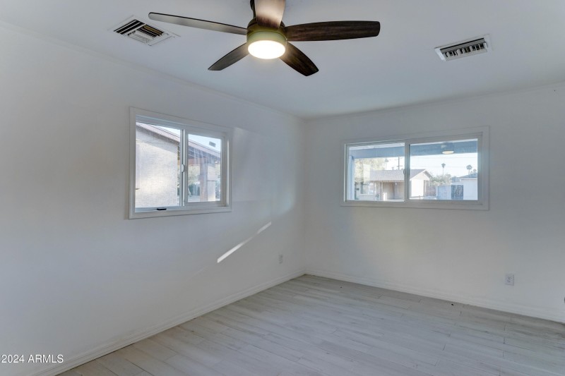 4522 N 14th Ave-25