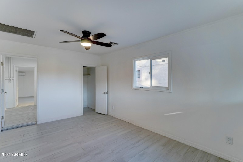4522 N 14th Ave-27