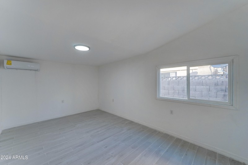 4522 N 14th Ave-28