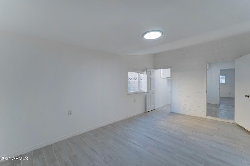 4522 N 14th Ave-29