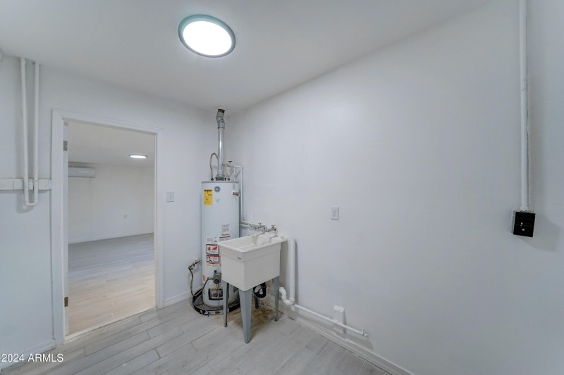 4522 N 14th Ave-31