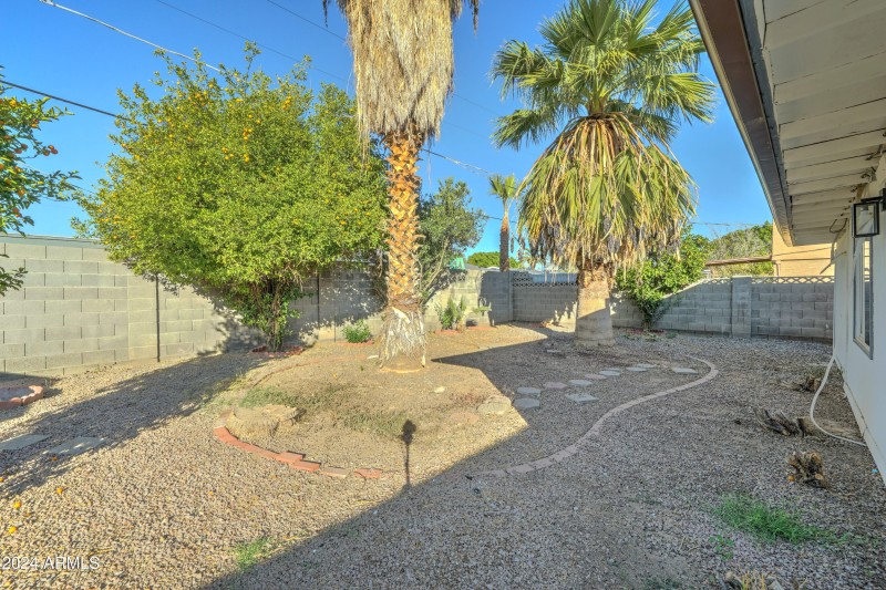 4522 N 14th Ave-34