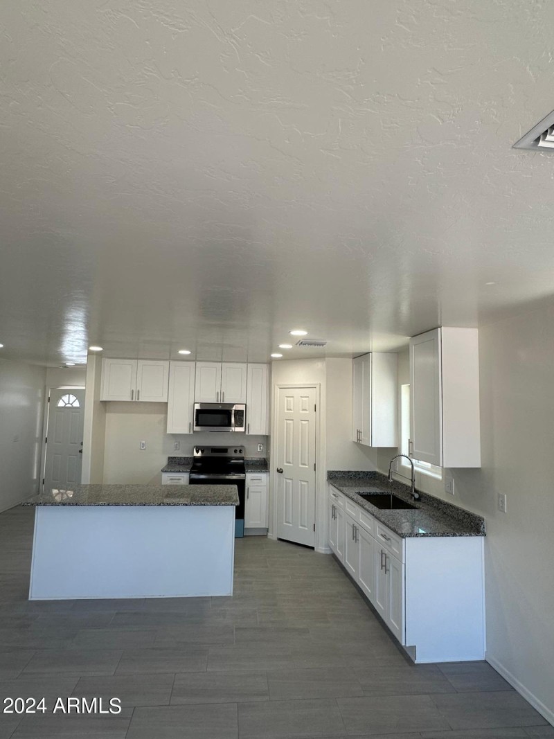 Kitchen 2 Granite