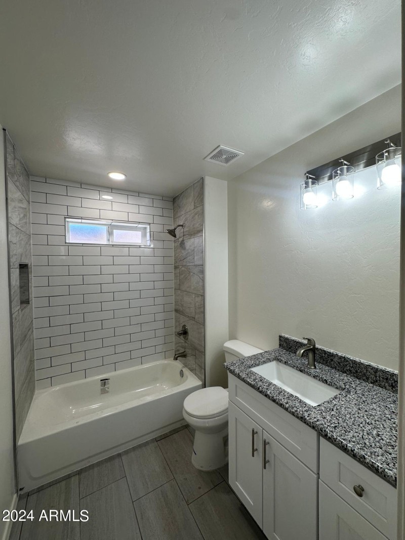Bathroom 2.2 Granite