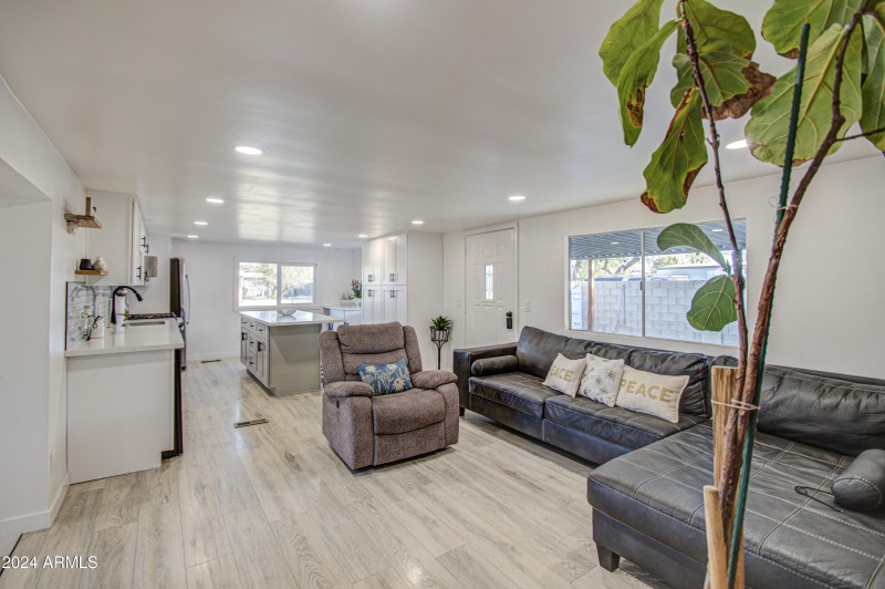 Living Room 4