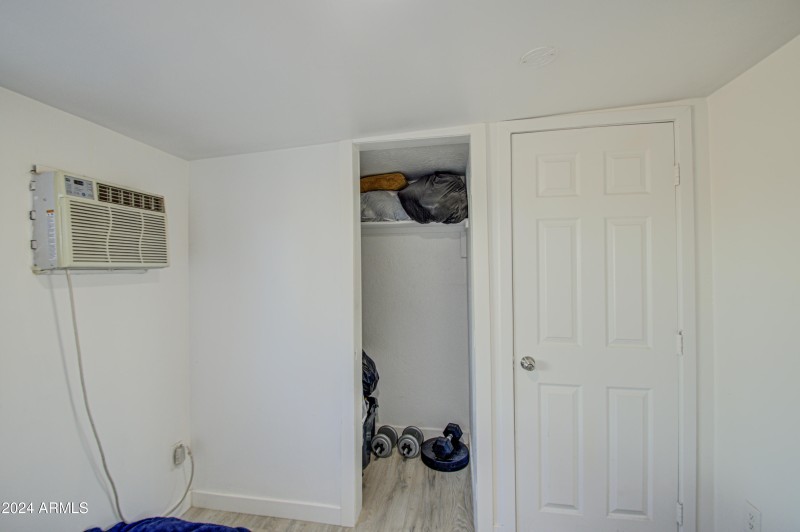 Bedroom 2-pic 2