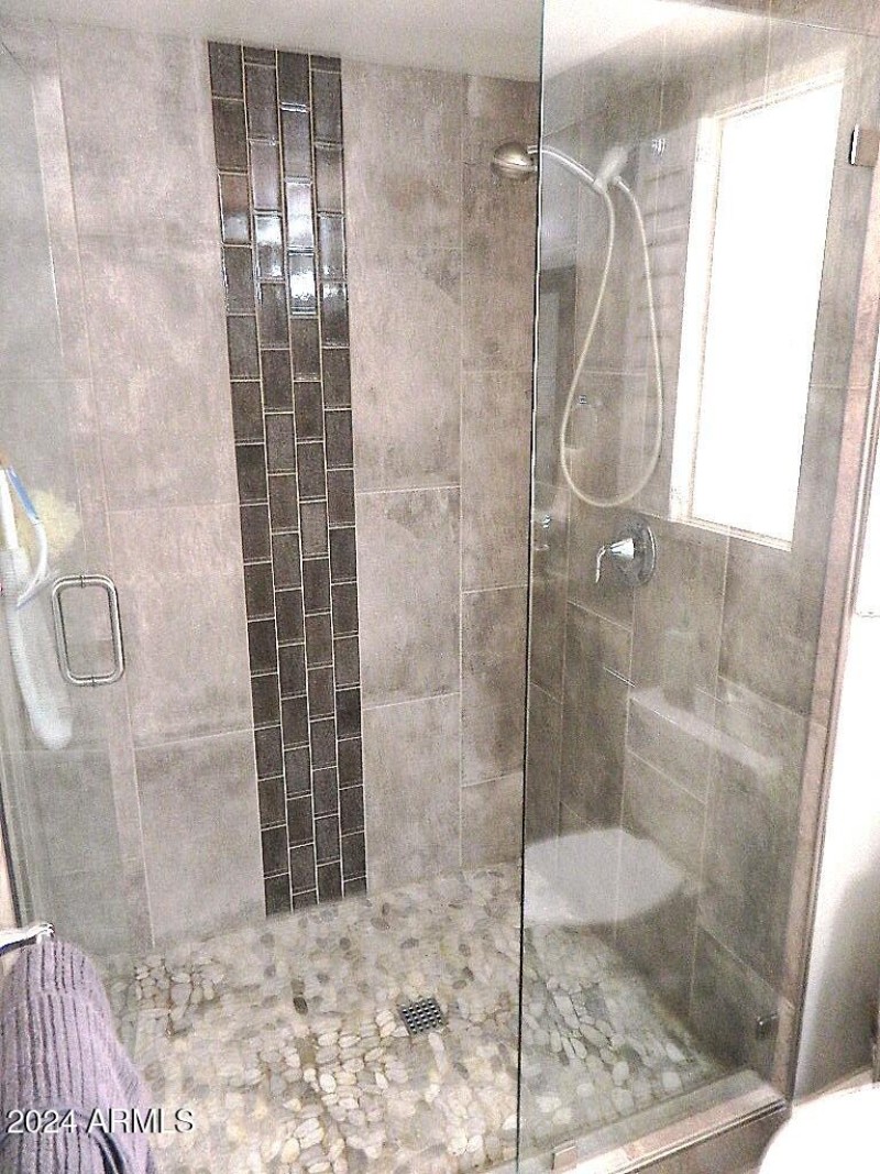 MASTER SHOWER